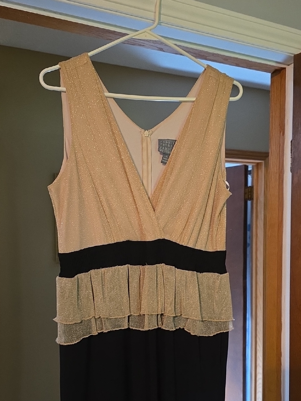 Rabbit Rabbit Rabbit Gold and Black Sleeveless V-Neck Dress